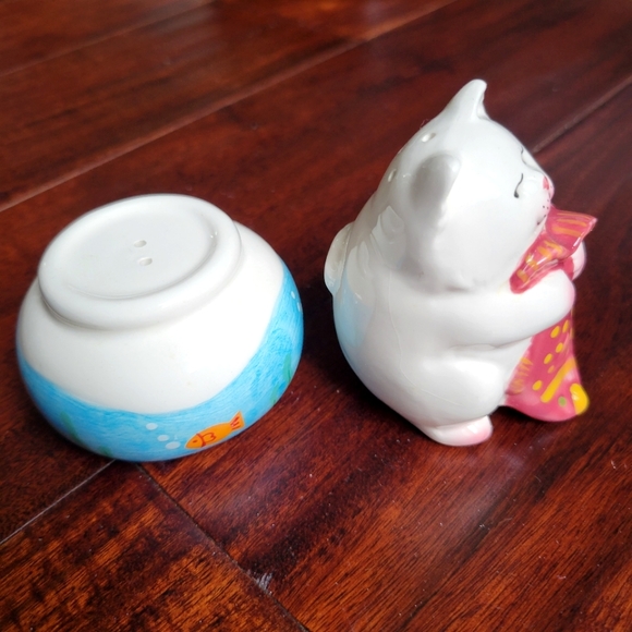Vtg NEW Salt & Pepper Shakers Cat Salt & Pepper Shakers Cat Lovers gift figurine - Picture 8 of 16